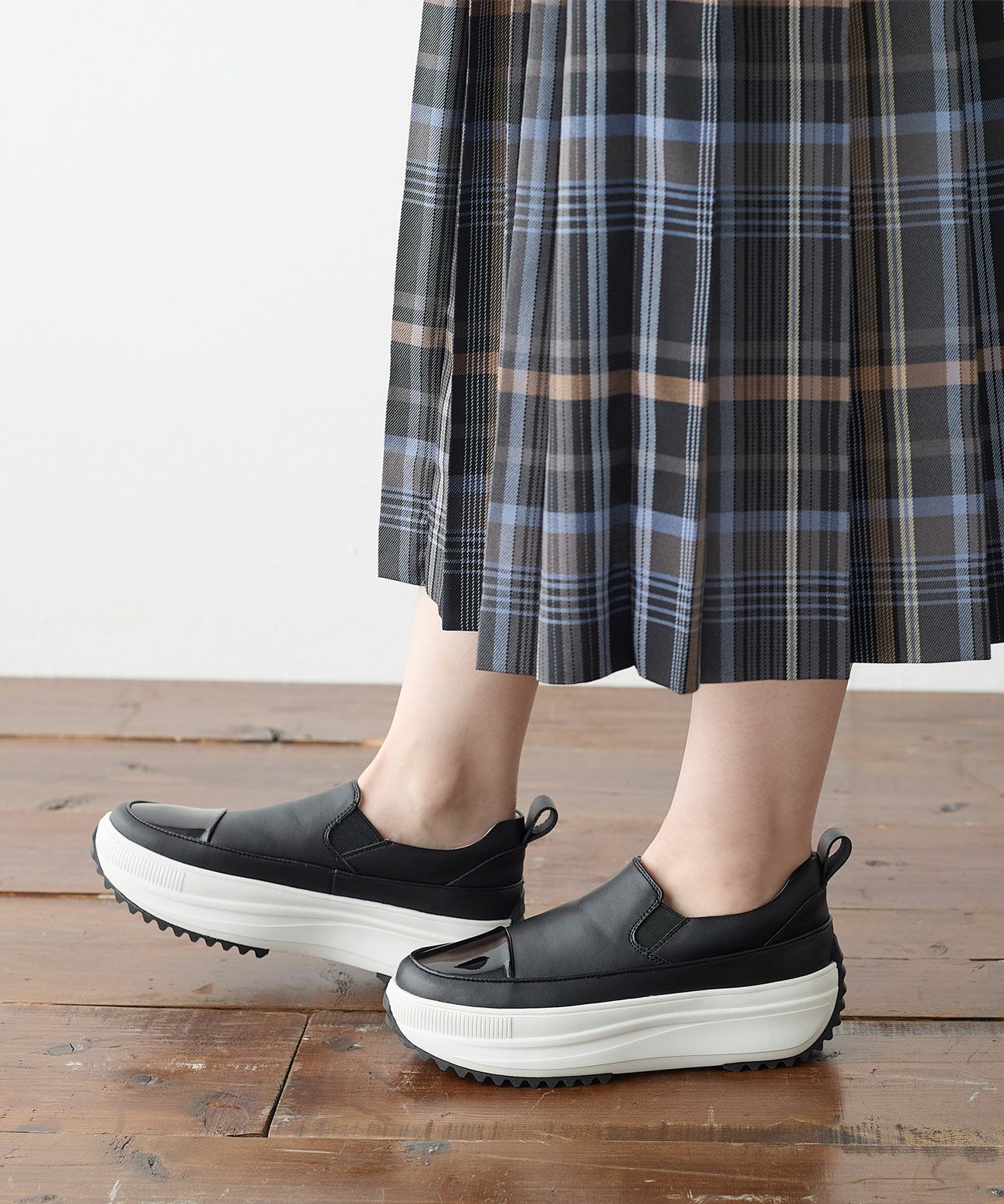 軽量 厚底 ボリュームソールスリッポンスニーカー | andex shoes